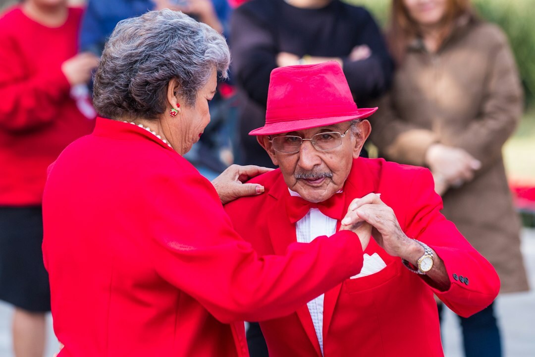 seniors dancing